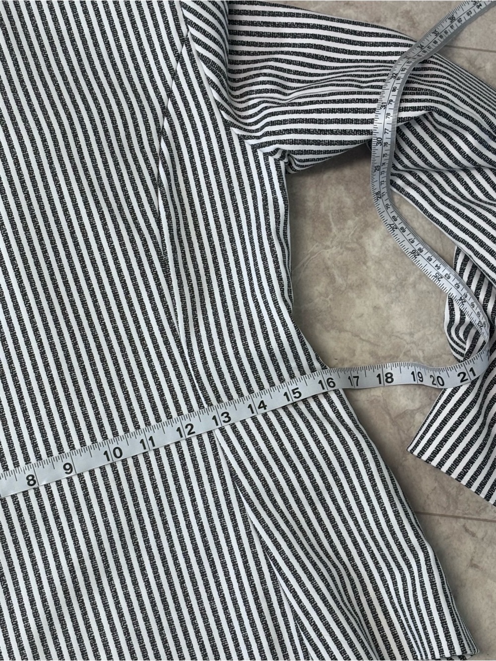 NWOT WHBM Pinstripe Fitted Blazer W/ Matching Shorts Black/ White Size 6 - Picture 10 of 16